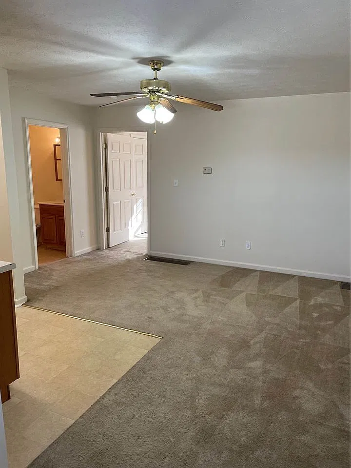 215 Aqueduct Dr — Photo 1