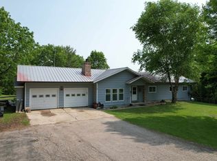 3260 County Road B, Platteville, WI 53818