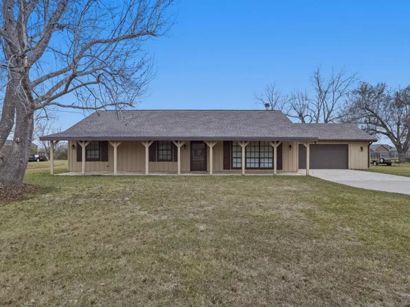 1108 Lakeridge Ln, Lake Charles, LA 70605