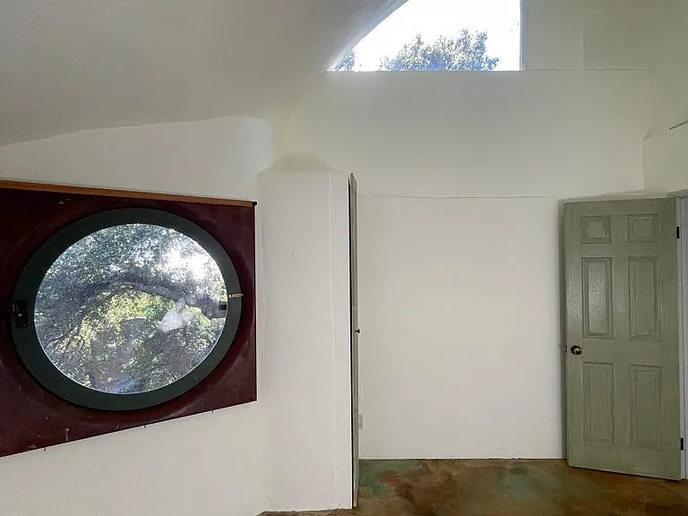 W Mountain Dr — Photo 5