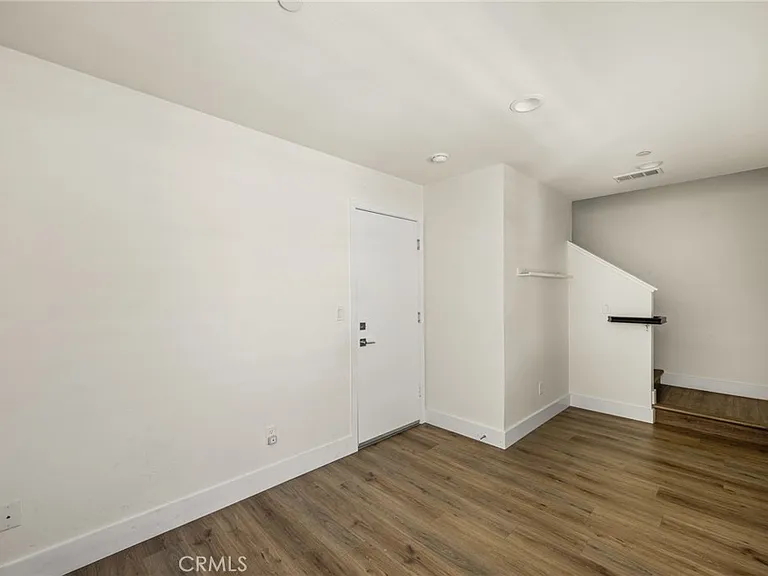 123 E Knox Dr — Photo 15