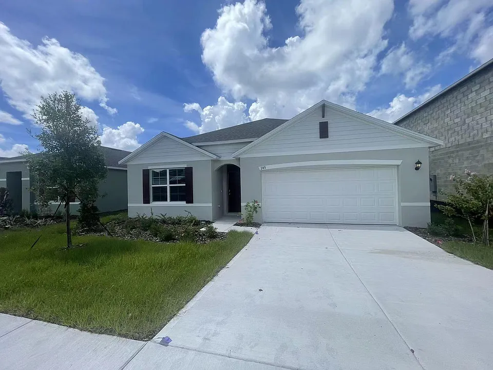 289 Sofia Ln