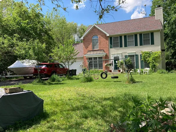 442 Estate Ln, Delavan, WI 53115