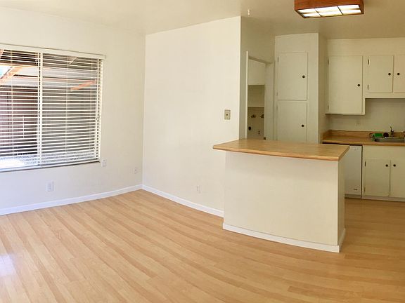 2nd image of 3423 Willis Dr