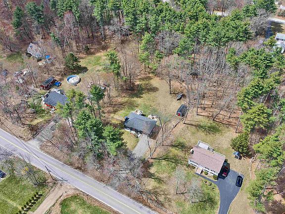 3rd image of 76 Harriman Hill Road
