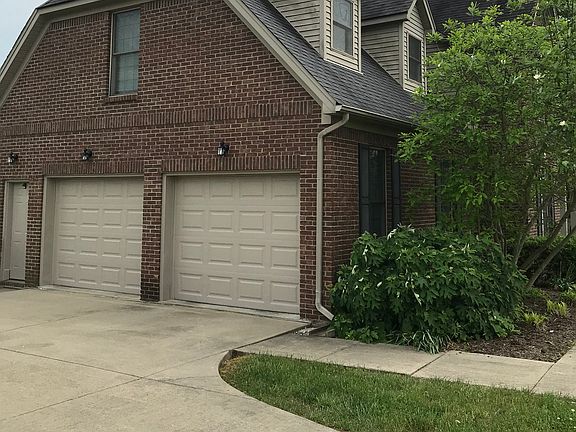 3rd image of 817 Lakeview Dr