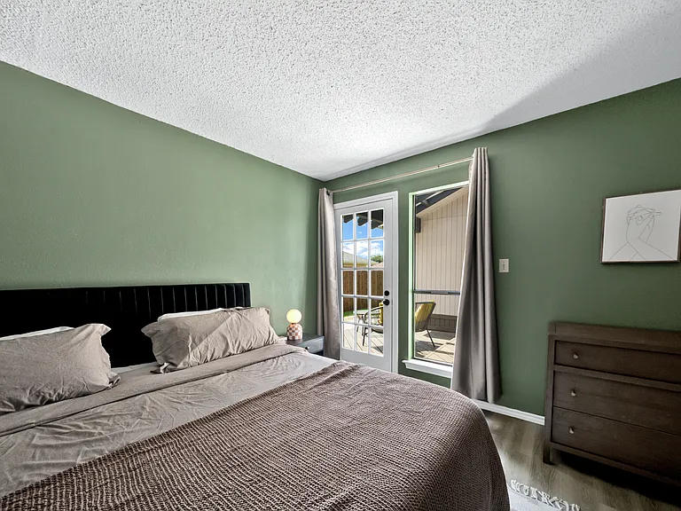 1522 Springtree Cir — Photo 10
