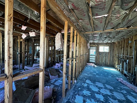 5th image of 436 Grove St SE