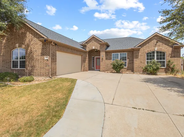 302 Kaylee Way, Red Oak, TX 75154