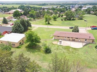 603 Hitchcock St, Stratton, NE 69043