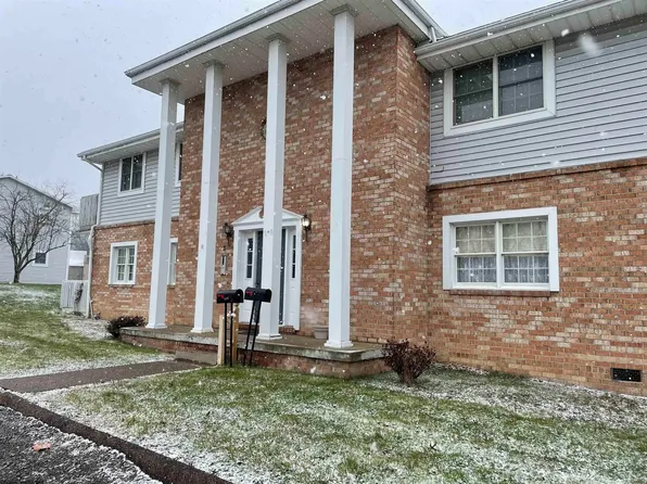 512 Worthington Dr APT 10, Bridgeport, WV 26330