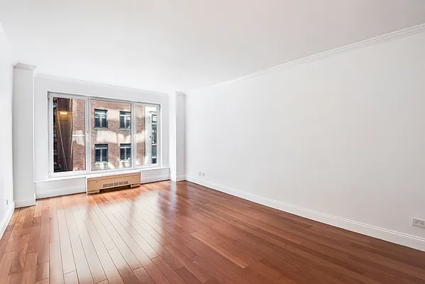 Sold by Compass | media 7