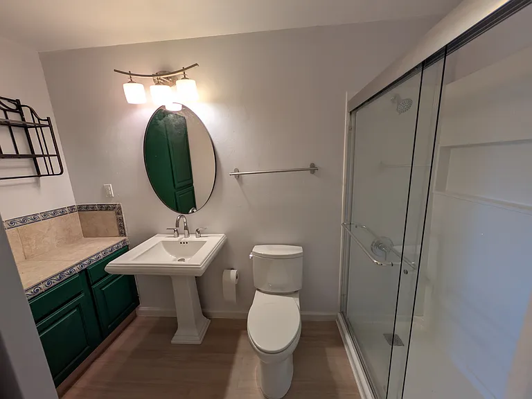 full bathroom