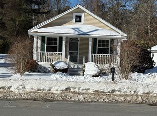 703 Mill St, Marion, MA 02738