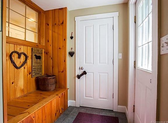 The much needed mud room, w...