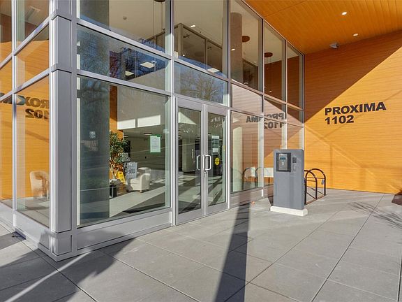 2nd image of 1102 Esquimalt Rd #410