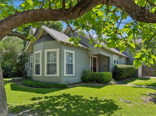 8902 Diceman Dr, Dallas, TX 75218