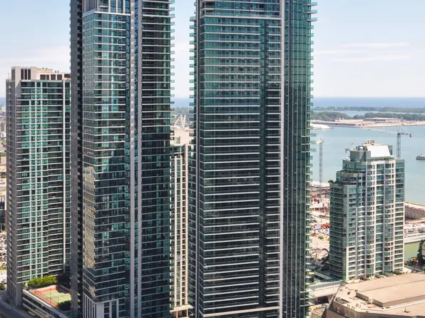 33 Bay St, Toronto, ON