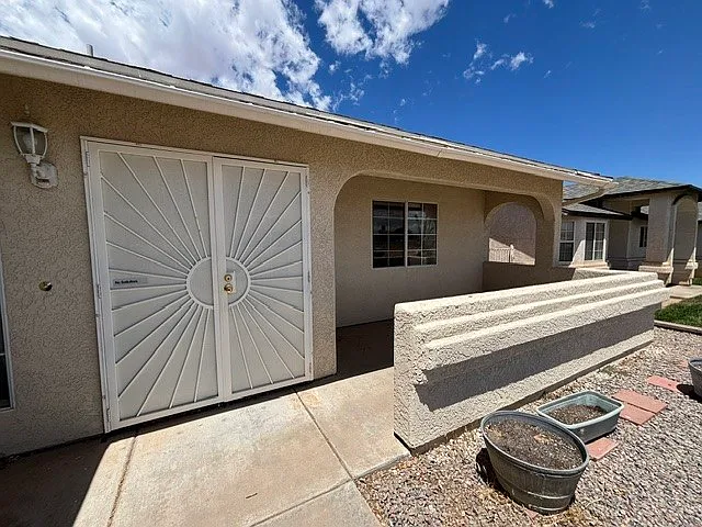 3773 N Irving St — Photo 3