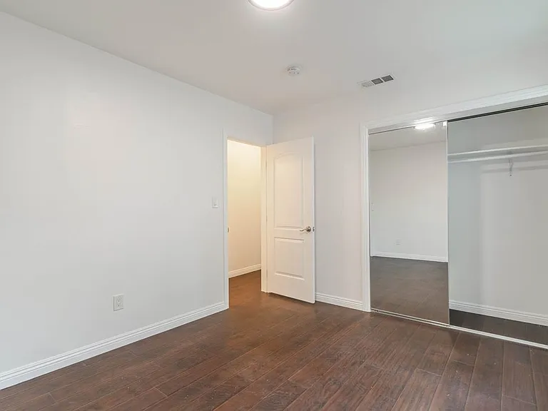 5630 Craner Ave — Photo 8