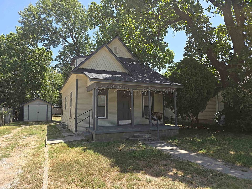 2nd image of 2026 N Arkansas Ave