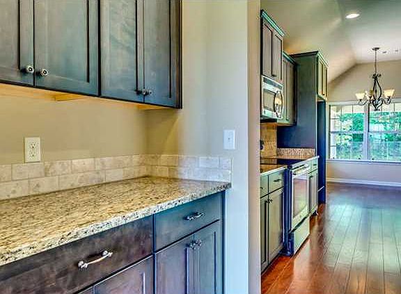 4th image of 9152 Autumnbrooke Way