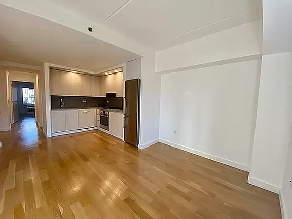 2nd image of 66 Ainslie St #5B