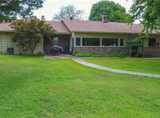 3601 E Central Ave, Bentonville, AR 72712