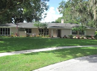 512 Century Oak Ct, Lakeland, FL 33813