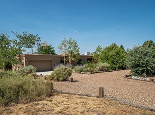 3 Monte Alto Cir, Santa Fe, NM 87508