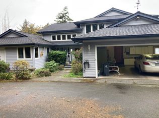 2210 Seaview Dr, Port Townsend, WA 98368