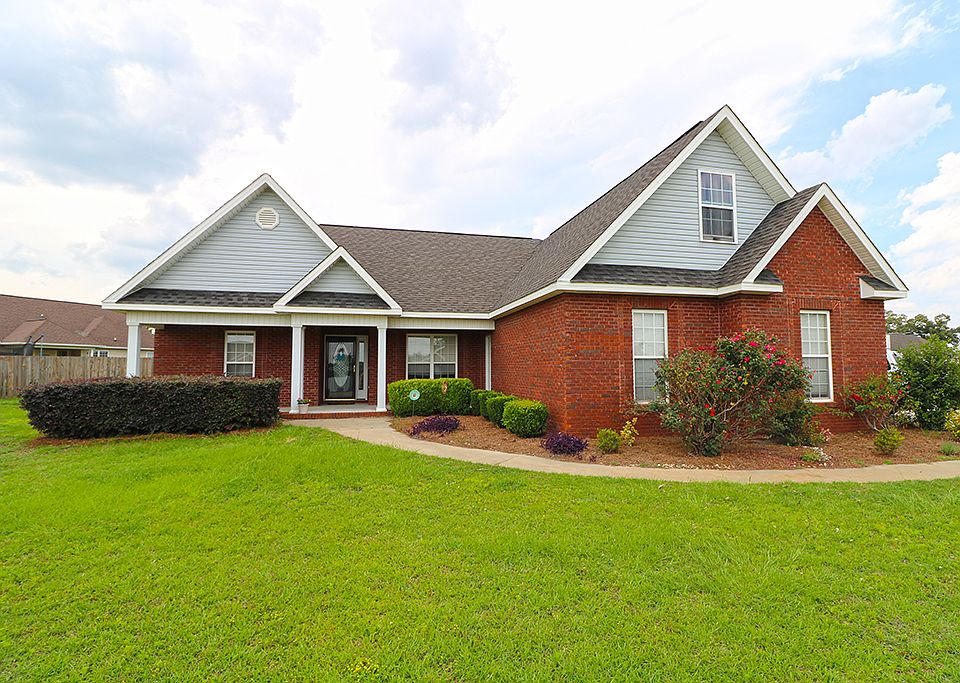 1st image of 111 Mallards Landing Dr