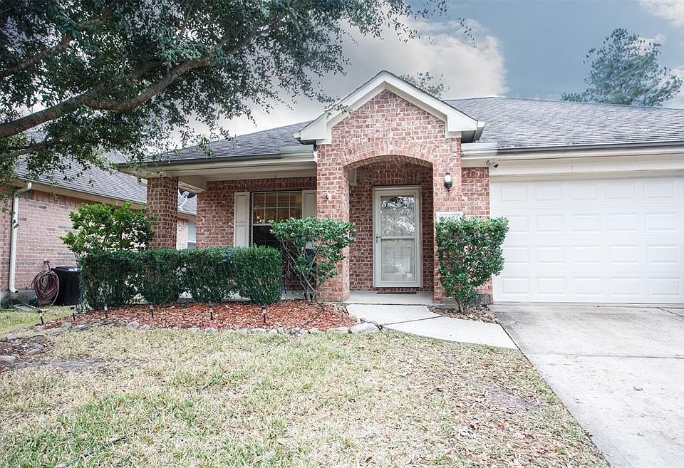 1st image of 26853 Manor Falls Dr