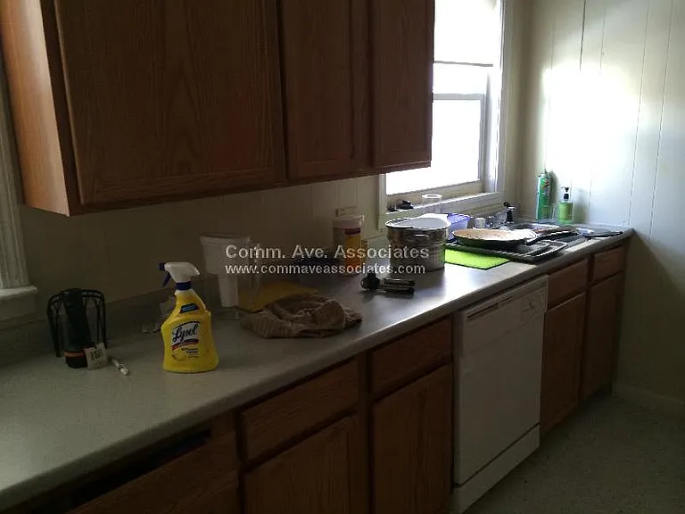 88 Gardena St — Photo 3