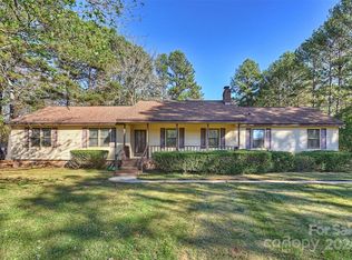 608 Raintree Dr #19A, Matthews, NC 28104