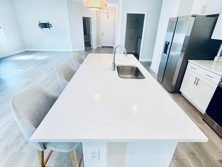 614 Lynbrook St NW — Photo 10
