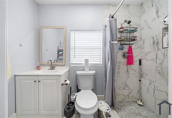 5th image of 1322 Avenue L #1