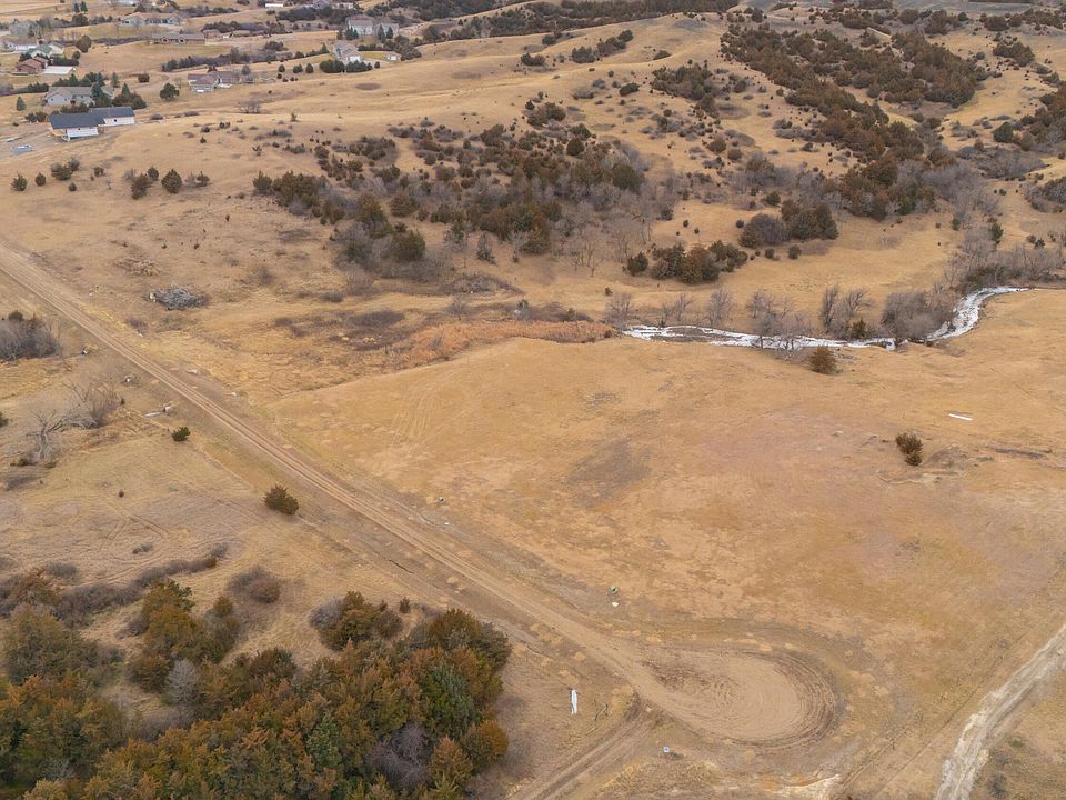 2nd image of 117 Wilderness Cove Dr