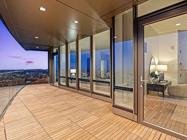 430 Stuart St #Penthouse 35d, Boston, MA 02116