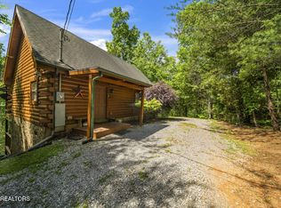 4196 Mountain Rest Way, Sevierville, TN 37876