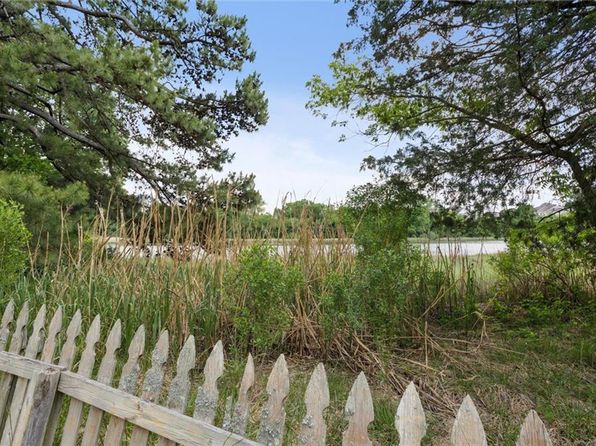 1312 E Norcova Dr, Norfolk, VA 23502