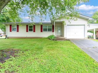709 Galahad Ln, Troy, IL