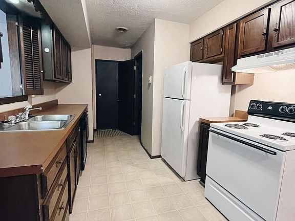 4th image of 3904-3910 N Franklin St #3-3910