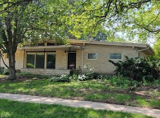 4631 Antelope Creek Rd, Lincoln, NE 68506