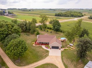 63638 County Road 7, Mazeppa, MN 55956