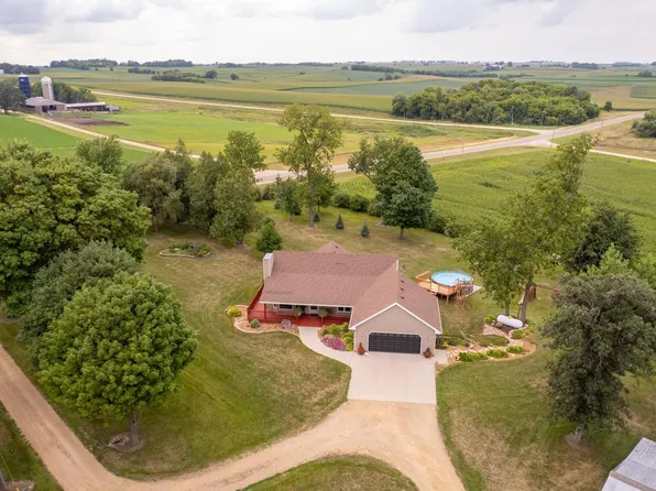 63638 County Road 7, Mazeppa, MN 55956