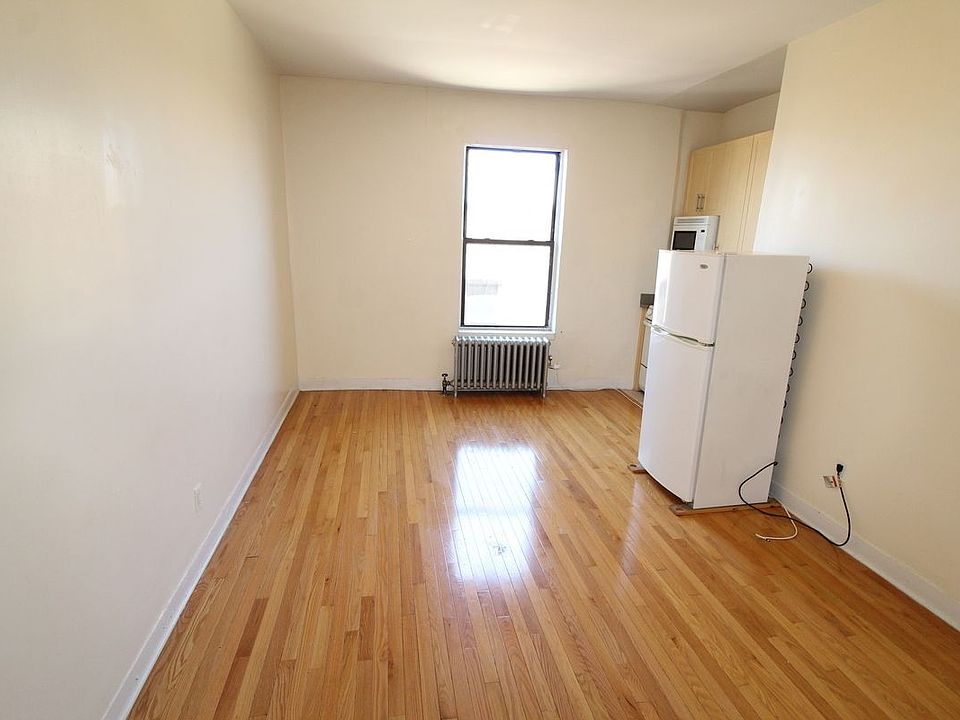 1st image of 12 Pinehurst Ave APT 5H