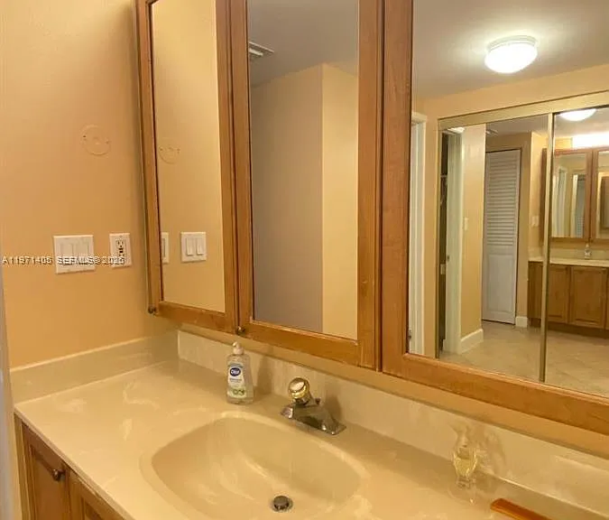 177 Ocean Lane Dr #204 — Photo 10