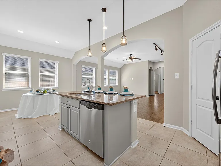 146 Kinnerly Peak Pl — Photo 18