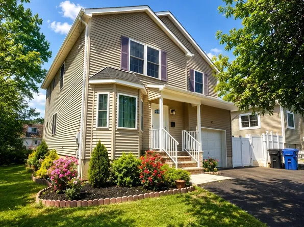 7 Paul St, Fords, NJ 08863